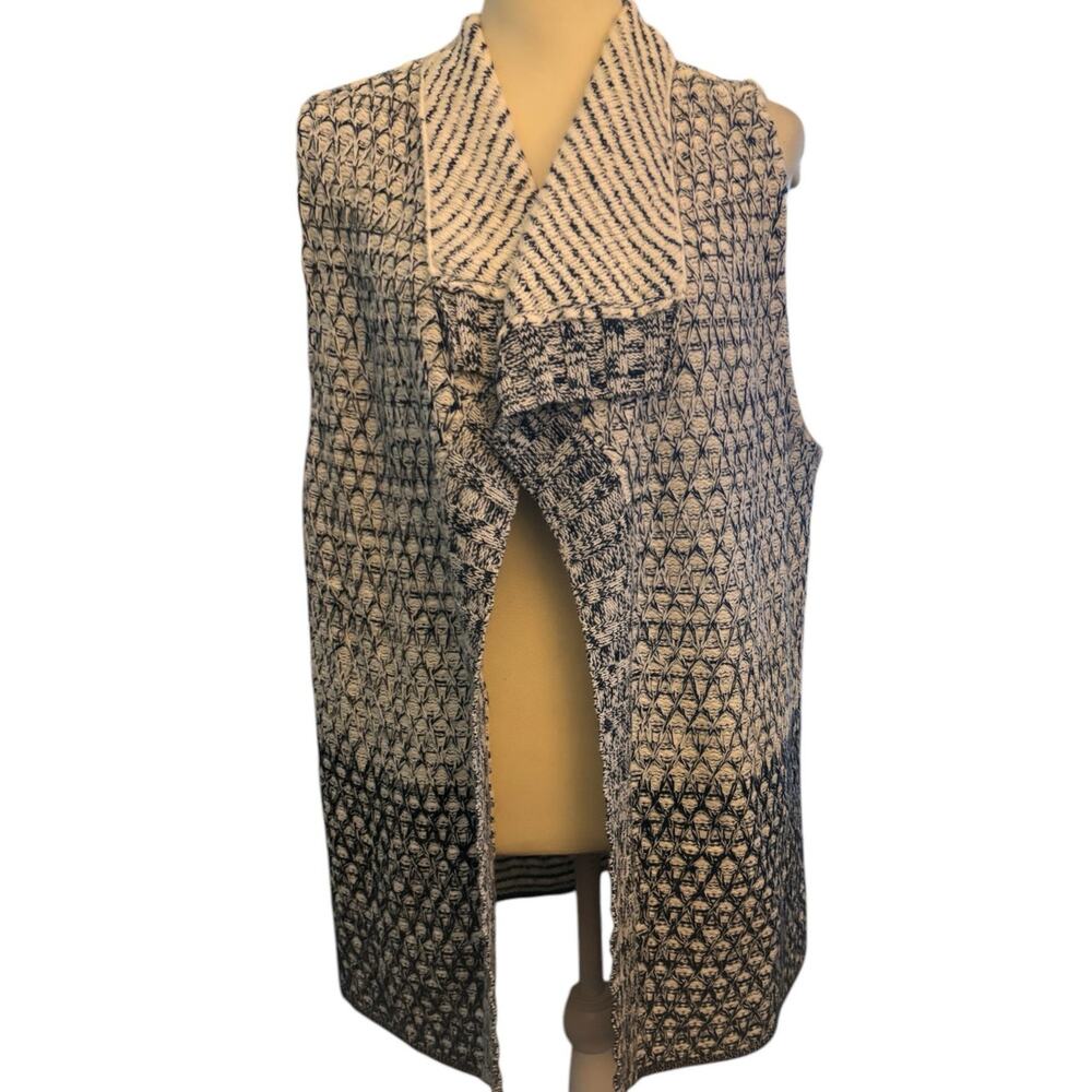 Chico's Open Front Sweater Vest Black & White Boho Hippie, Size 2 (Medium)